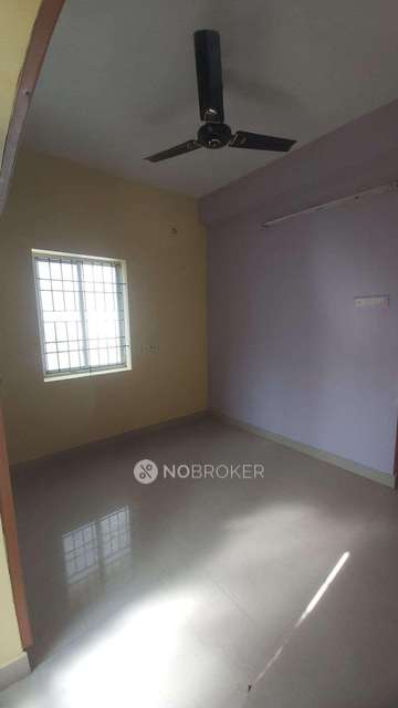 2 BHK Flat In Maha Flats For Sale  In Perumbakkam