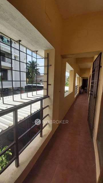 2 BHK Flat In Maha Flats For Sale  In Perumbakkam