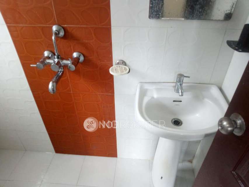 2 BHK Flat In Rutugandh For Sale  In Ravat