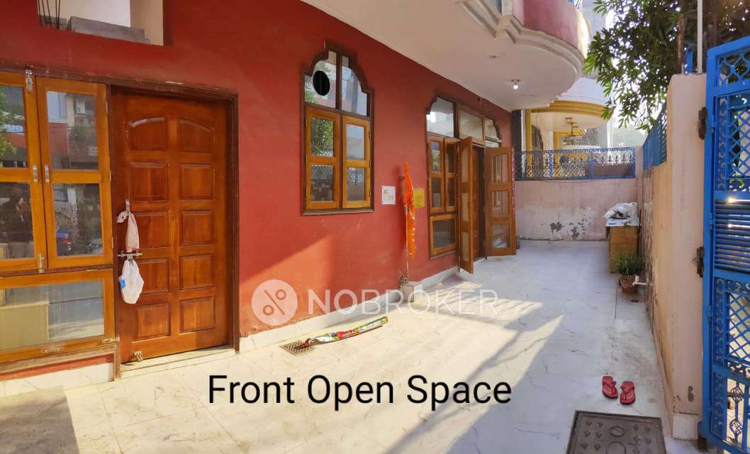 1 BHK House for Rent  In Sector 12