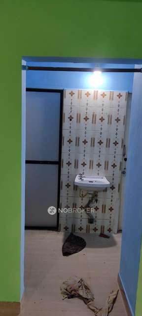 2 BHK Flat In Sarovar Society Chs For Sale  In Kalamboli