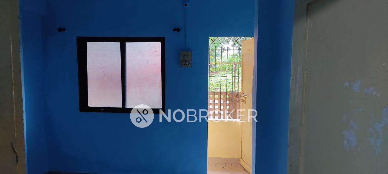 2 BHK Flat In Sarovar Society Chs For Sale  In Kalamboli