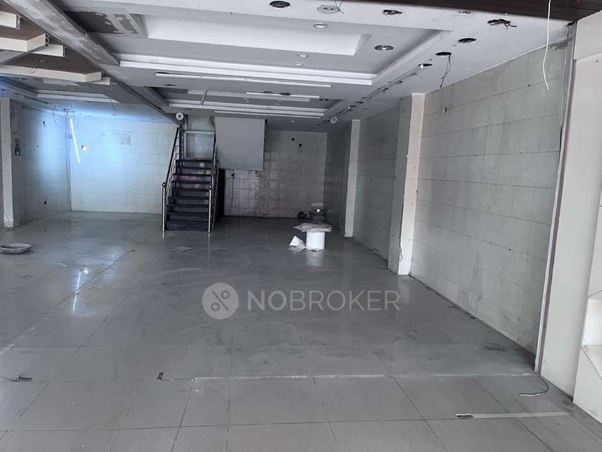 Showroom in Parshvi Graphics Ghaziabad, Ghaziabad for Rent 