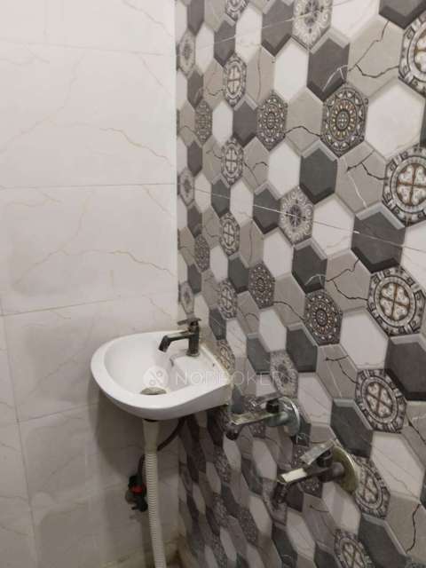 3 BHK Flat In Metroview Society For Sale  In Hari Vihar, Sector 16a, Dwarka