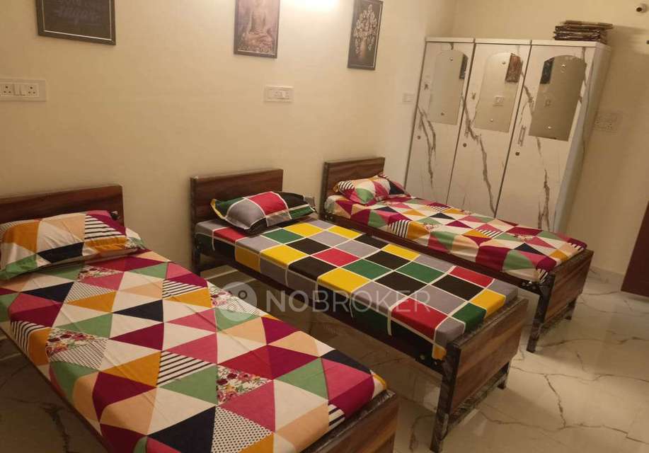 PG for Boys in Richmond Town