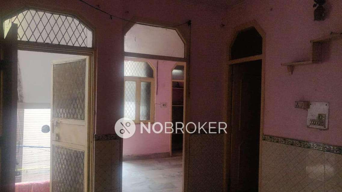 2 BHK Flat In Mahalaxmi Apartments For Sale  In Pandav Nagar