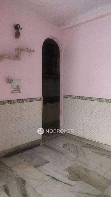 2 BHK Flat In Mahalaxmi Apartments For Sale  In Pandav Nagar