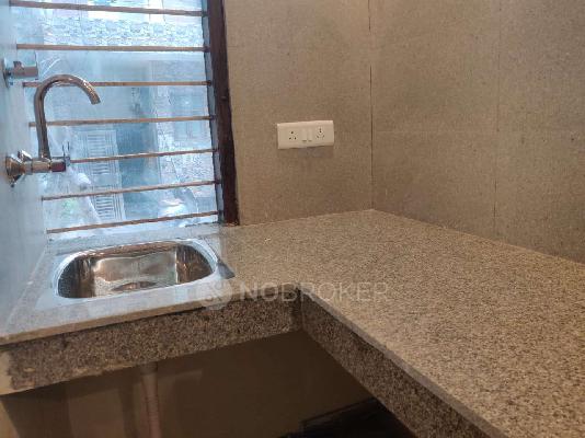 PG for Boys in Sushant Lok Phase I, Sector 43