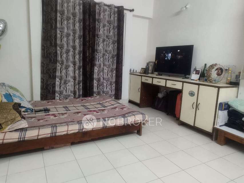 2 BHK Villa In A1 Florida Estate for Rent  In A1 Building