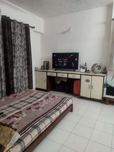 2 BHK Villa In A1 Florida Estate for Rent  In A1 Building