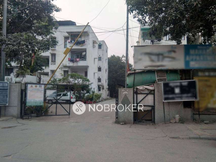 1 RK Flat In Maha Dev Apartment for Rent  In Mahavir Enclave