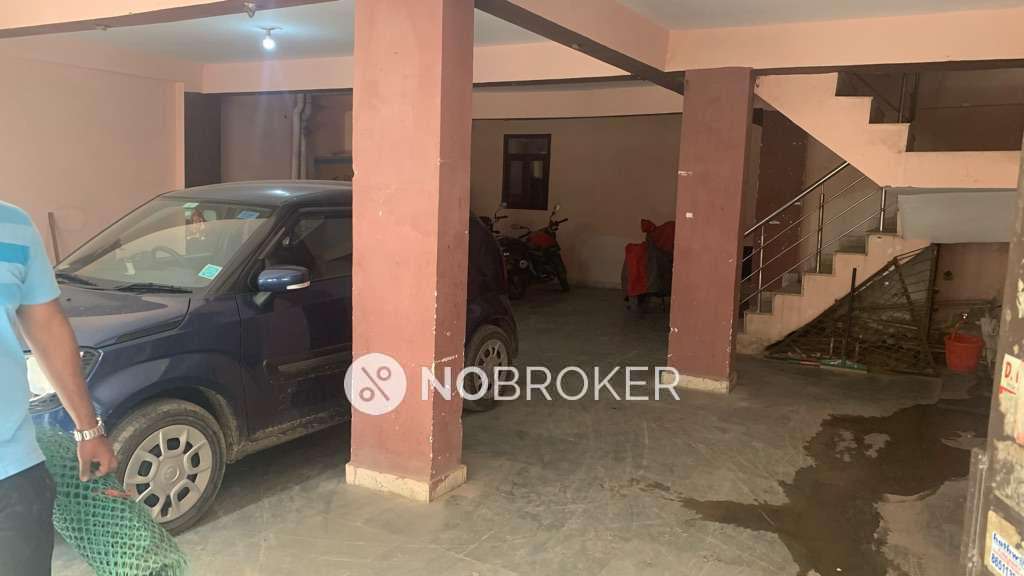 3 BHK Flat For Sale  In Vipin Garden