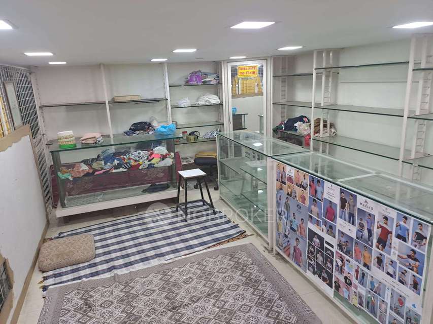Shop in Grant Road East, Mumbai for sale 