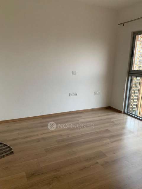 2 BHK Flat In Amanora Adreno Towers For Sale  In Hadapsar