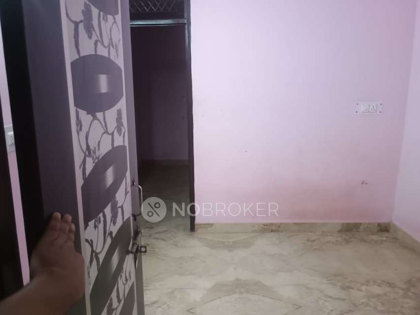 2 BHK Flat For Sale  In Baljit Nagar