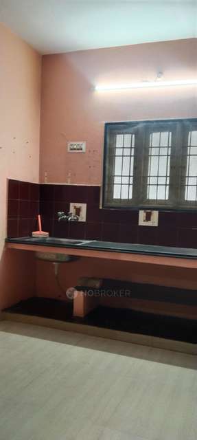 2 BHK Flat In Suraj Enclave For Sale  In Suraj Enclave