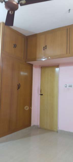 2 BHK Flat In Suraj Enclave For Sale  In Suraj Enclave