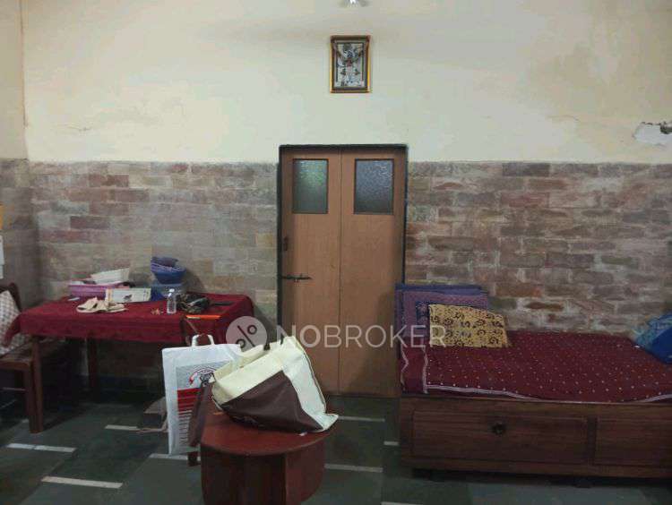 1 BHK Flat For Sale  In Mg Road