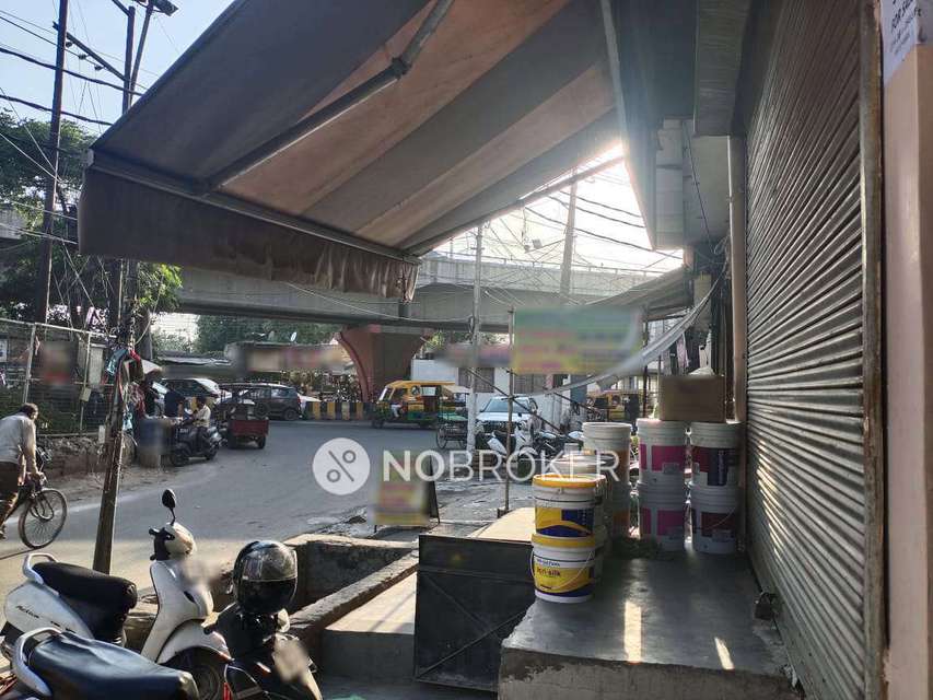 Shop in Naya Ganj, Ghaziabad for sale 