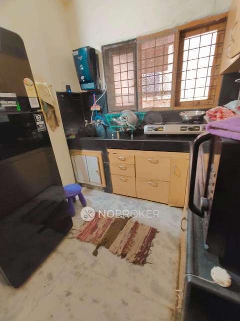 3 BHK Flat In Sree Nakshartra Apartment, Methodist Colony For Sale  In Begumpet