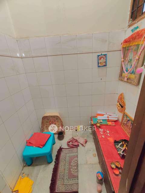 3 BHK Flat In Sree Nakshartra Apartment, Methodist Colony For Sale  In Begumpet