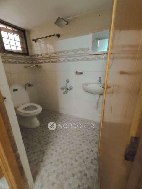 3 BHK Flat In Sree Nakshartra Apartment, Methodist Colony For Sale  In Begumpet