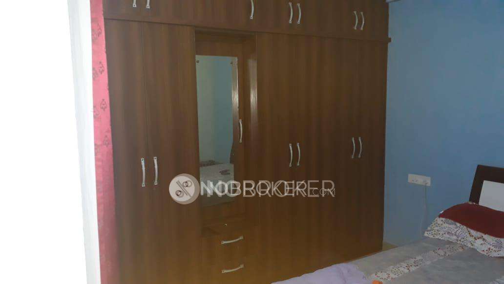 2 BHK Flat In Sri Hari Nilayam For Sale  In Old Airport Road