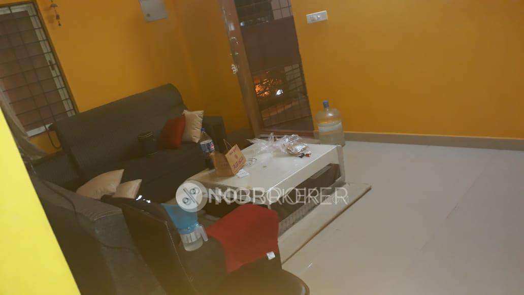 2 BHK Flat In Sri Hari Nilayam For Sale  In Old Airport Road