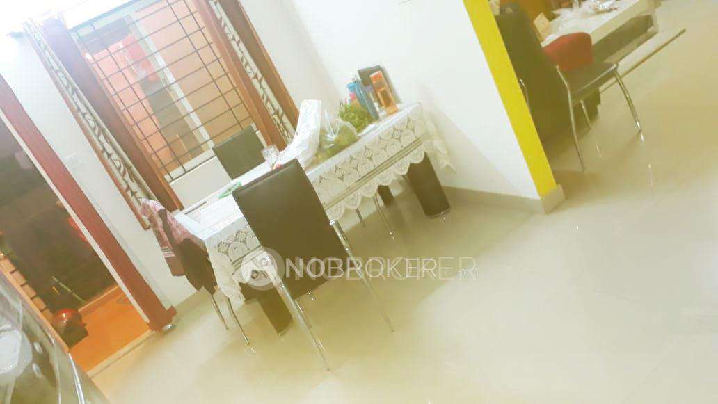 2 BHK Flat In Sri Hari Nilayam For Sale  In Old Airport Road