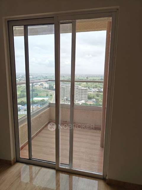 4 BHK Flat In Vtp Beaumonde Building T2 for Rent  In Manjari