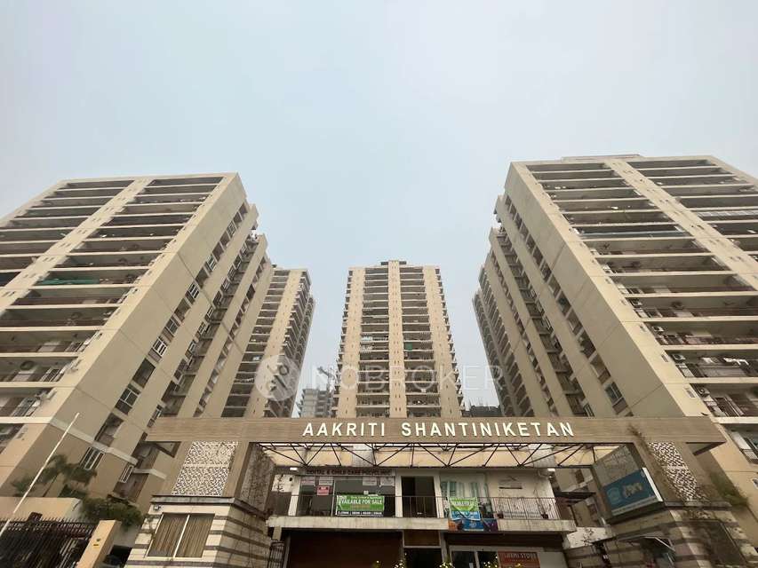 4 BHK Flat In Rani Aakriti Shantiniketan For Sale  In Sector 143