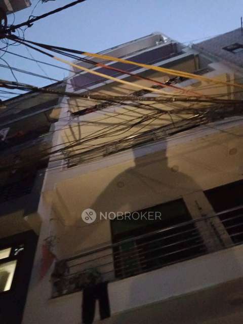 2 BHK Flat for Rent  In Chhatarpur