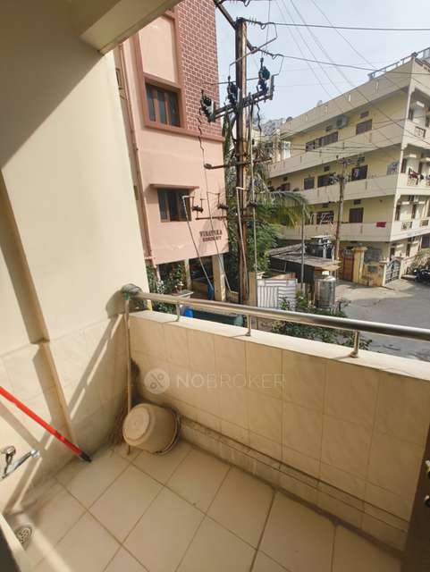 2 BHK Flat In Silver Springs For Sale  In Kondapur