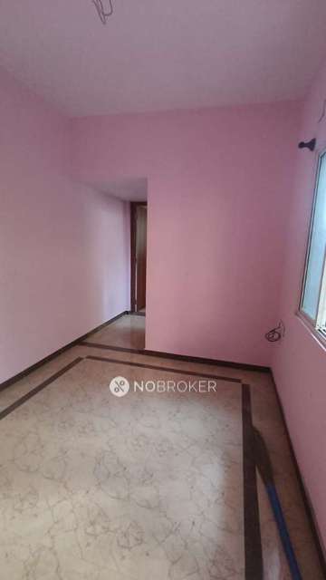 1 BHK Flat In Standalone Building  for Rent  In Adugodi 