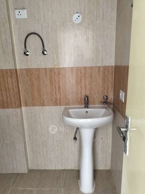 3 BHK Flat In Imperia Esfera For Sale  In Sector 37-c