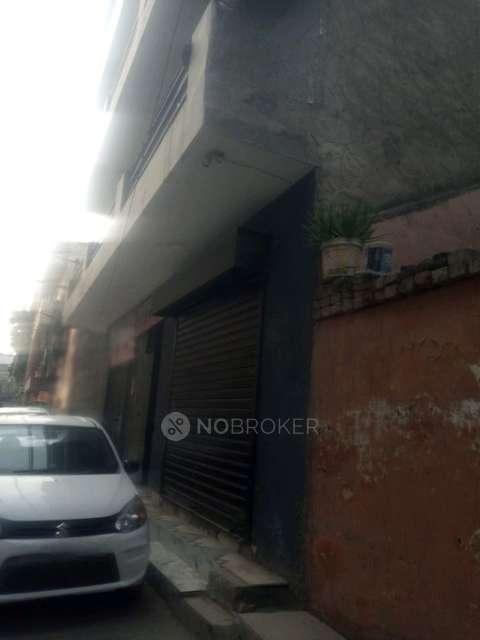 PG for Anyone in Om Nagar, Sector 11