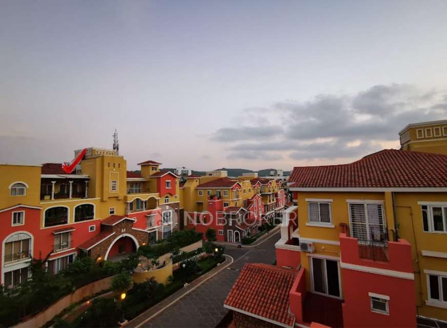 Single Room for Female In 3 BHK  In Atul Westernhills In Sus