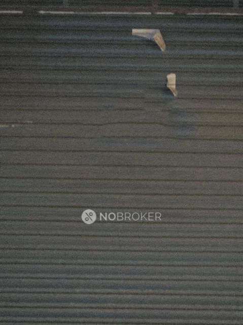 Shop in Vishnu Garden, Delhi for Rent 