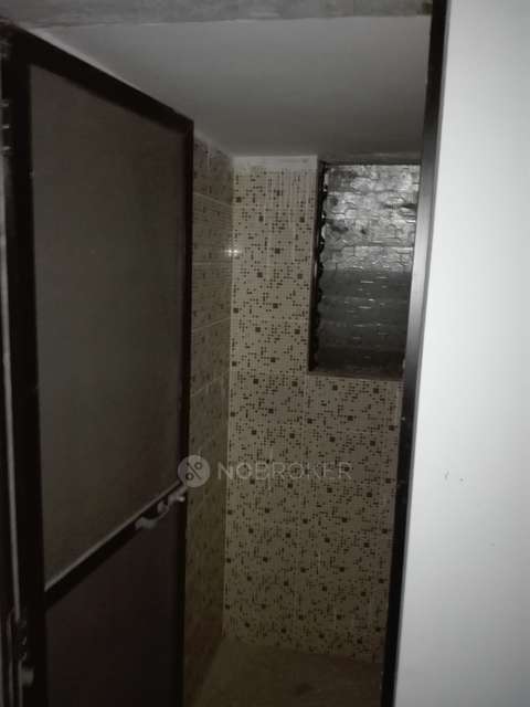 1 BHK Flat In Zia Complex For Sale  In Kurla East