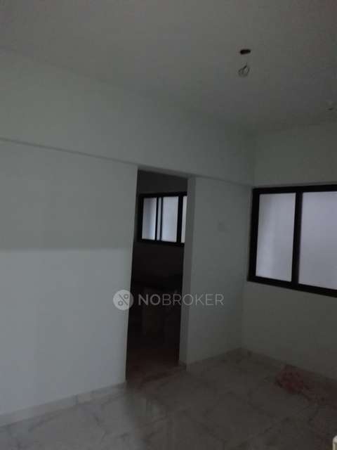 1 BHK Flat In Zia Complex For Sale  In Kurla East
