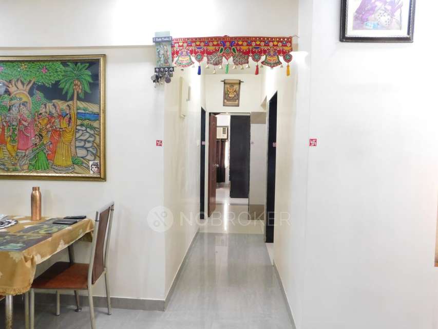 3 BHK Flat In Vraj Bhoomi Complex Kandivali West For Sale  In Dahanukar Wadi Metro Station