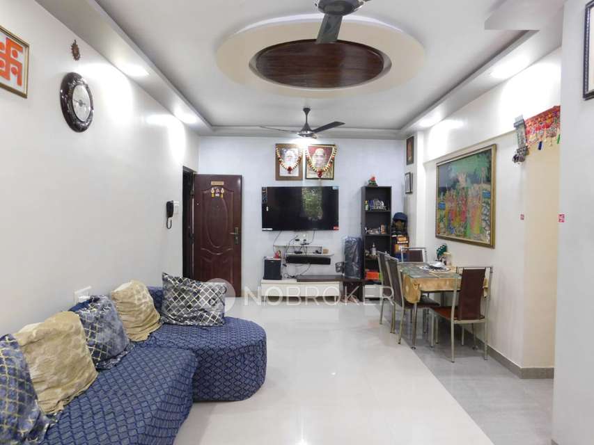 3 BHK Flat In Vraj Bhoomi Complex Kandivali West For Sale  In Dahanukar Wadi Metro Station
