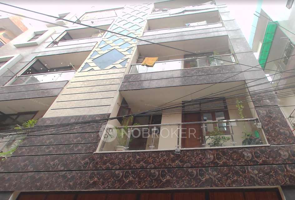 Godown/Warehouse in Mahavir Enclave, Delhi for Rent 