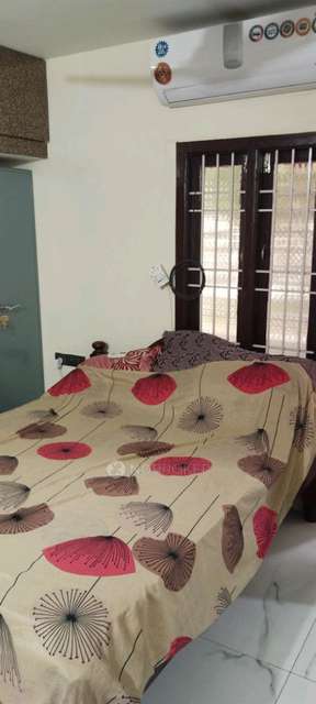 2 BHK Flat In Bhavan Palace For Sale  In Saligramam