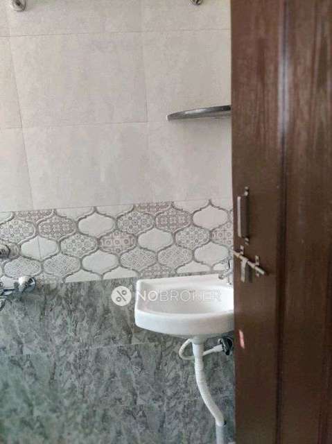 1 BHK Flat In Standalone Appartment  for Rent  In Hadapsar