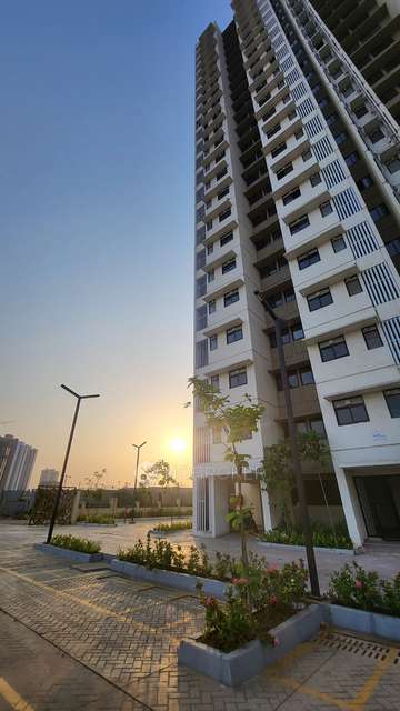 2 BHK Flat In Runwal Garden City for Rent  In Dombivli East