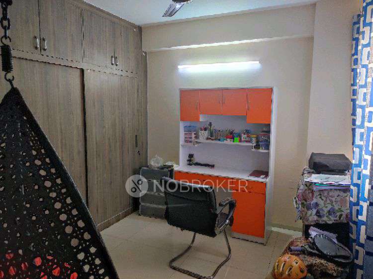 3 BHK Flat In Tulip Violet For Sale  In Tulip Violet Society