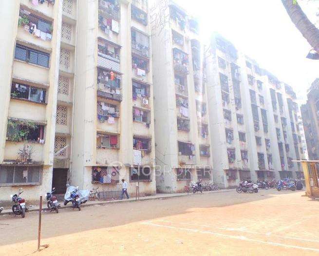 Shared Room for Male In 1 BHK  In Bhavani Mata Building In Parel