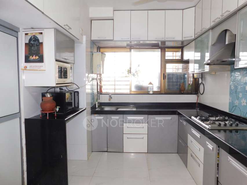 2 BHK Flat In Gokul Concorde For Sale  In Kandivali East