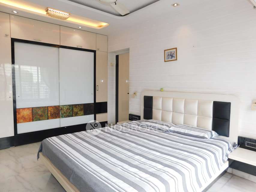 2 BHK Flat In Gokul Concorde For Sale  In Kandivali East